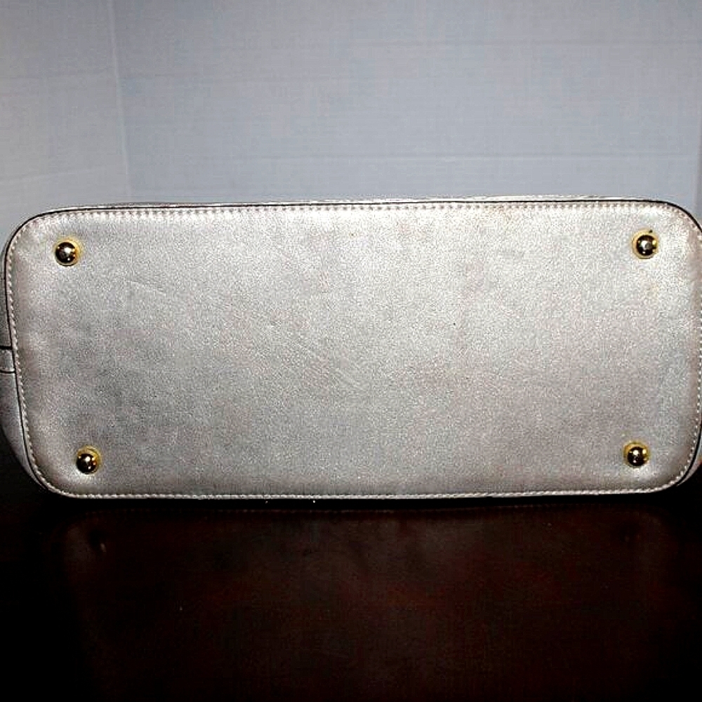 Anne Klein Metallic Satchel Handbag - Silver/Gray - Polka Dot Lining - Lion Logo - Picture 7 of 12